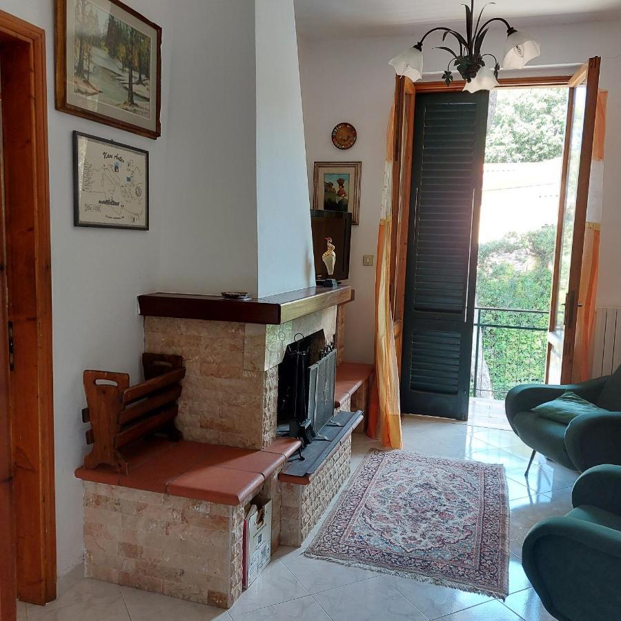Appartamento A Due Passi Dal Mare A Quercianella Εξωτερικό φωτογραφία